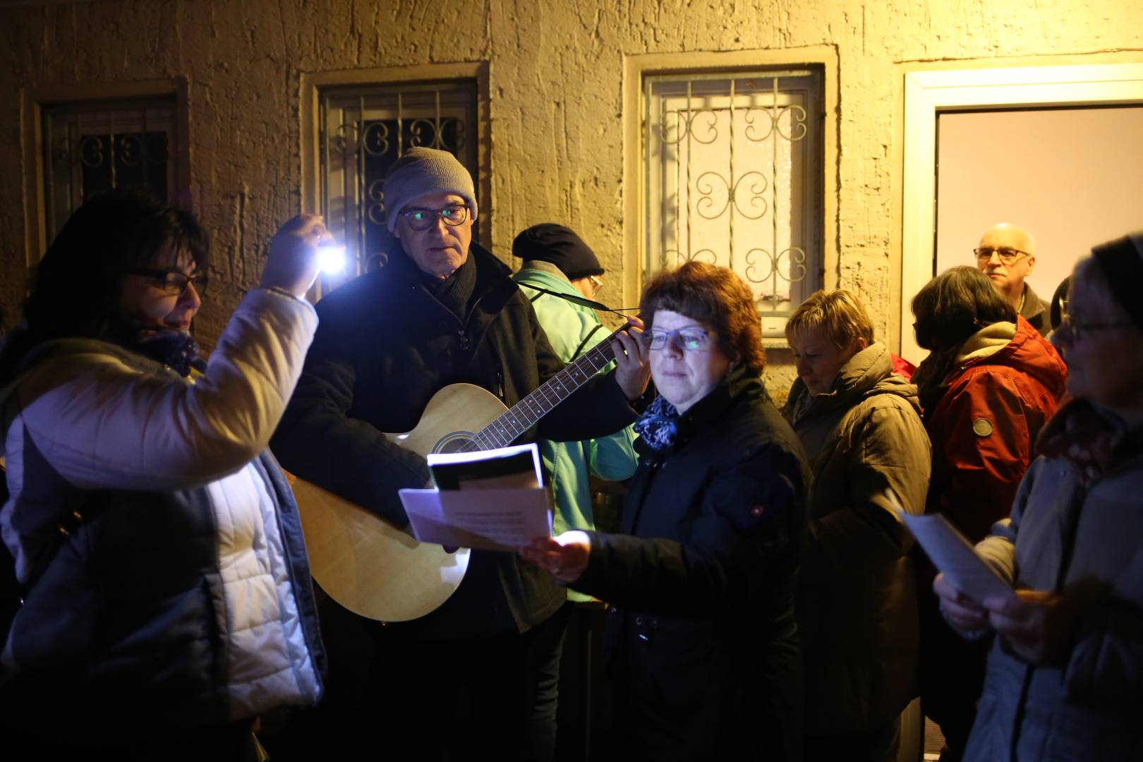 4. Türchen des "Lebendigen Adventskalenders" im Schützenhaus in Duingen