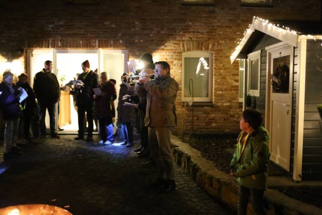 6. Türchen des "Lebendigen Adventskalenders" bei Familie Gustai in Fölziehausen