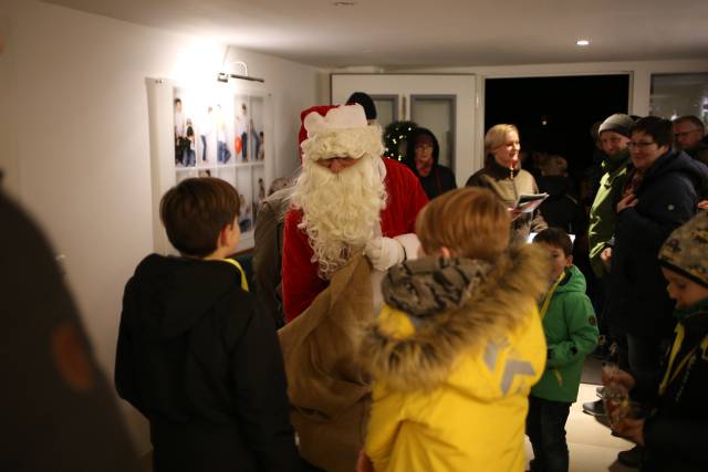 6. Türchen des "Lebendigen Adventskalenders" bei Familie Gustai in Fölziehausen