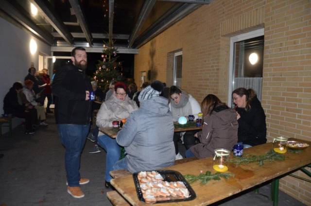 7. Türchen des "Lebendigen Adventskalenders" beim TSV Coppengrave in der Begegnungsstätte