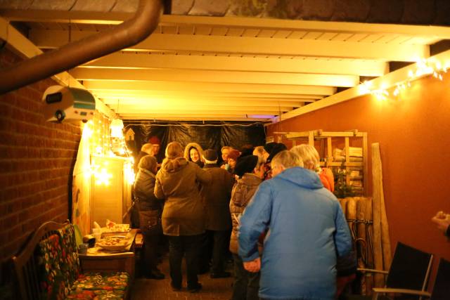 14. Türchen des "Lebendigen Adventskalenders" bei Familie Gieseke in Duingen