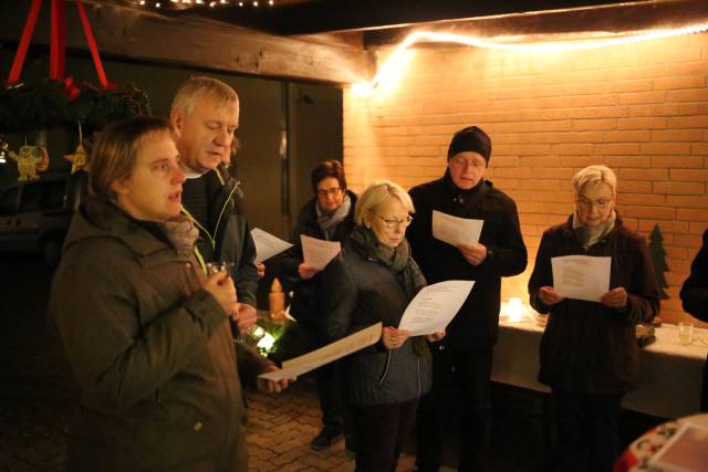 18. Türchen des "Lebendigen Adventskalenders" bei Familie Schulz in Duingen