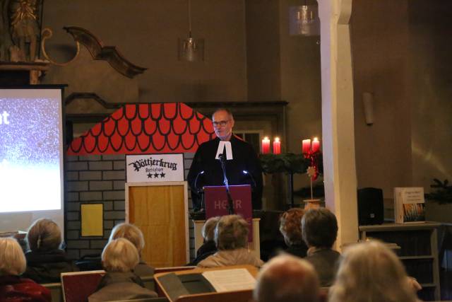 22. Türchen des "Lebendigen Adventskalenders" bei Wort und Gesang in der Katharinenkirche in Duingen