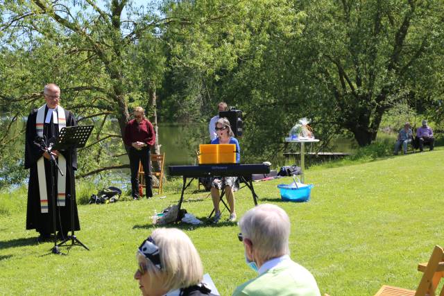 Freiluftgottesdienst am Humboldtsee mit der Verabschiedung von Pastor Podszus