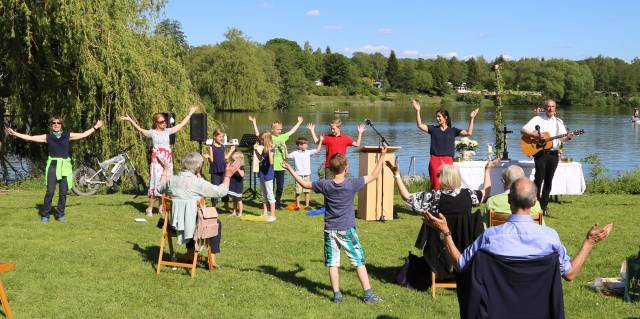 Freiluftgottesdienst am Humboldtsee mit der Verabschiedung von Pastor Podszus