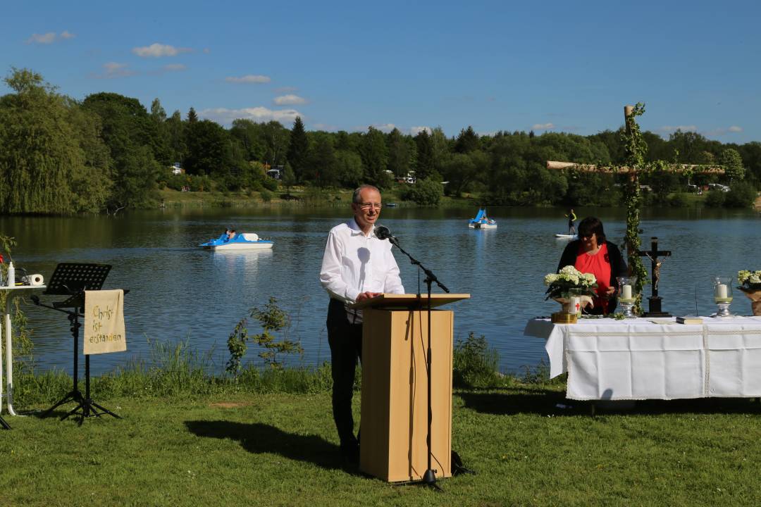 Freiluftgottesdienst am Humboldtsee mit der Verabschiedung von Pastor Podszus