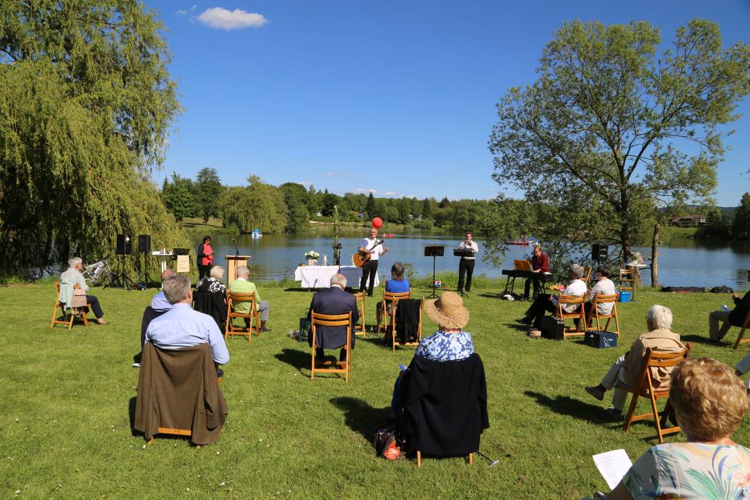 Freiluftgottesdienst am Humboldtsee mit der Verabschiedung von Pastor Podszus