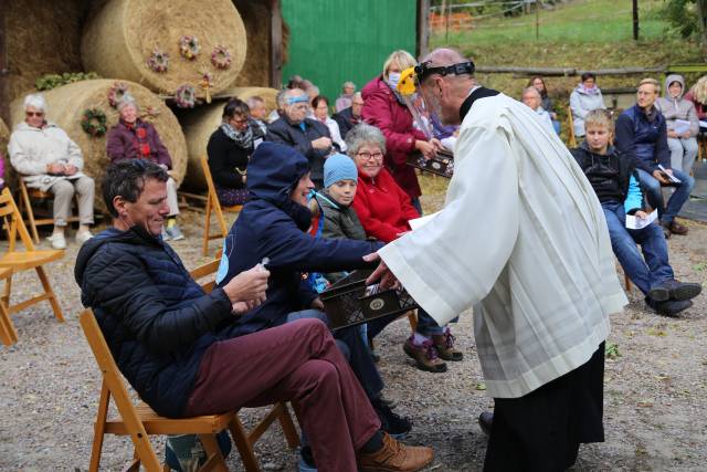 Ökumenisches Erntedankfest im Reitstall