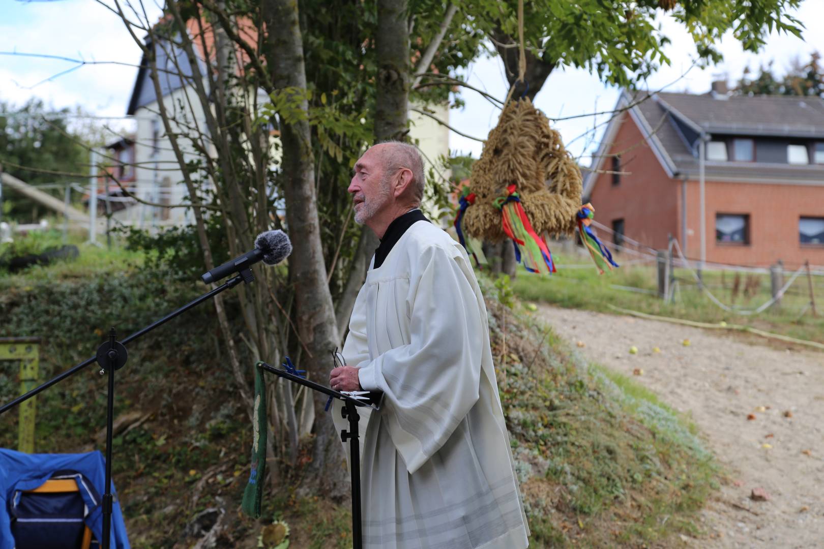 Ökumenisches Erntedankfest im Reitstall