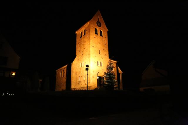 Offene Kirche zu Weihnachten - Krippenausstellung