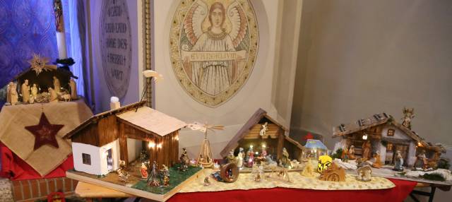 Offene Kirche zu Weihnachten - Krippenausstellung