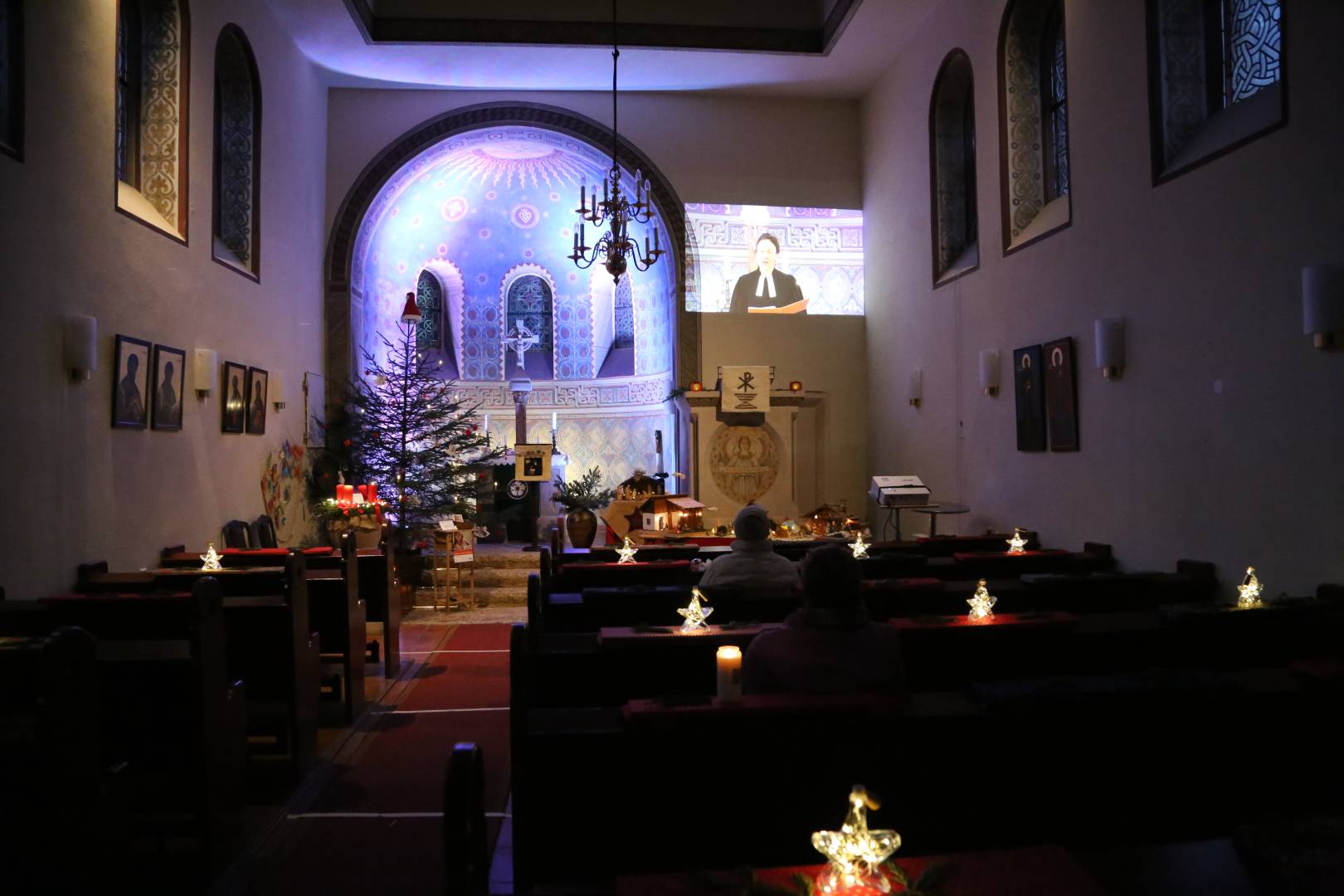 Offene Kirche zu Weihnachten - Krippenausstellung