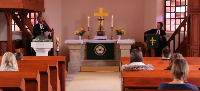 Gottesdienst für Konfirmanden in der St. Maternuskapelle