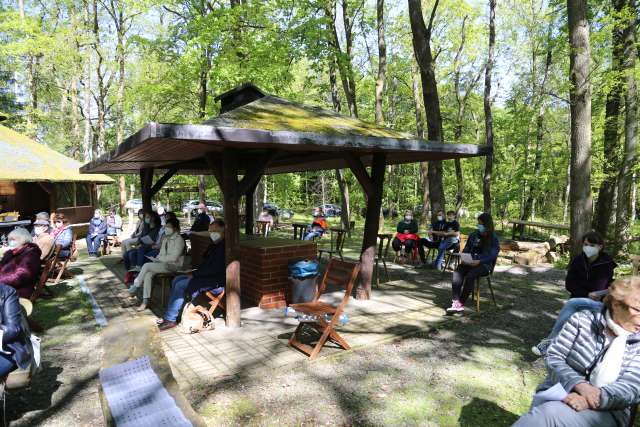 Sonniger Ökumenischer Freiluftgottesdienst am Pfingstmontag an der Köhlerhütte