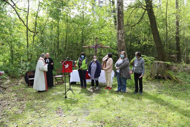 Sonniger Ökumenischer Freiluftgottesdienst am Pfingstmontag an der Köhlerhütte