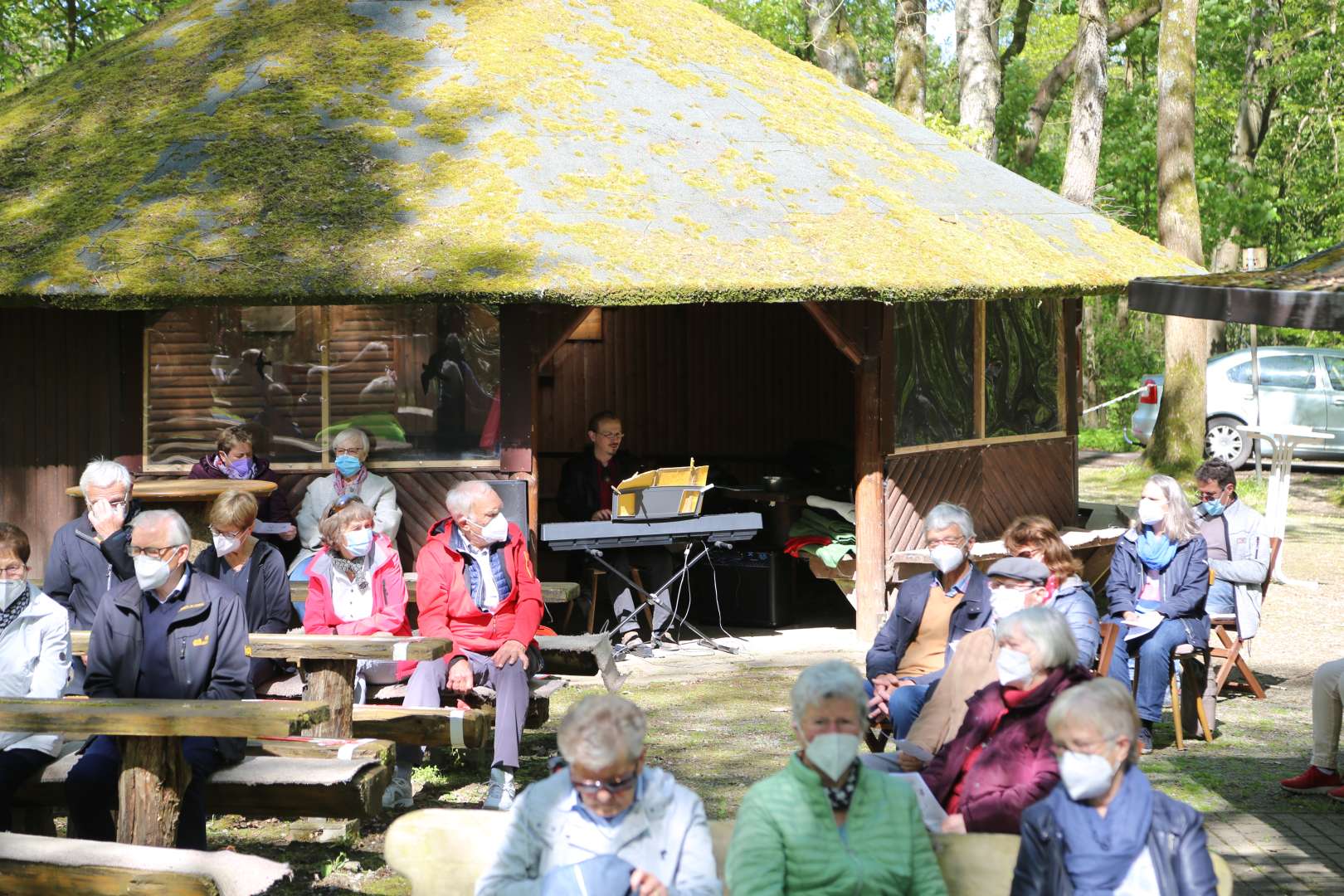 Sonniger Ökumenischer Freiluftgottesdienst am Pfingstmontag an der Köhlerhütte