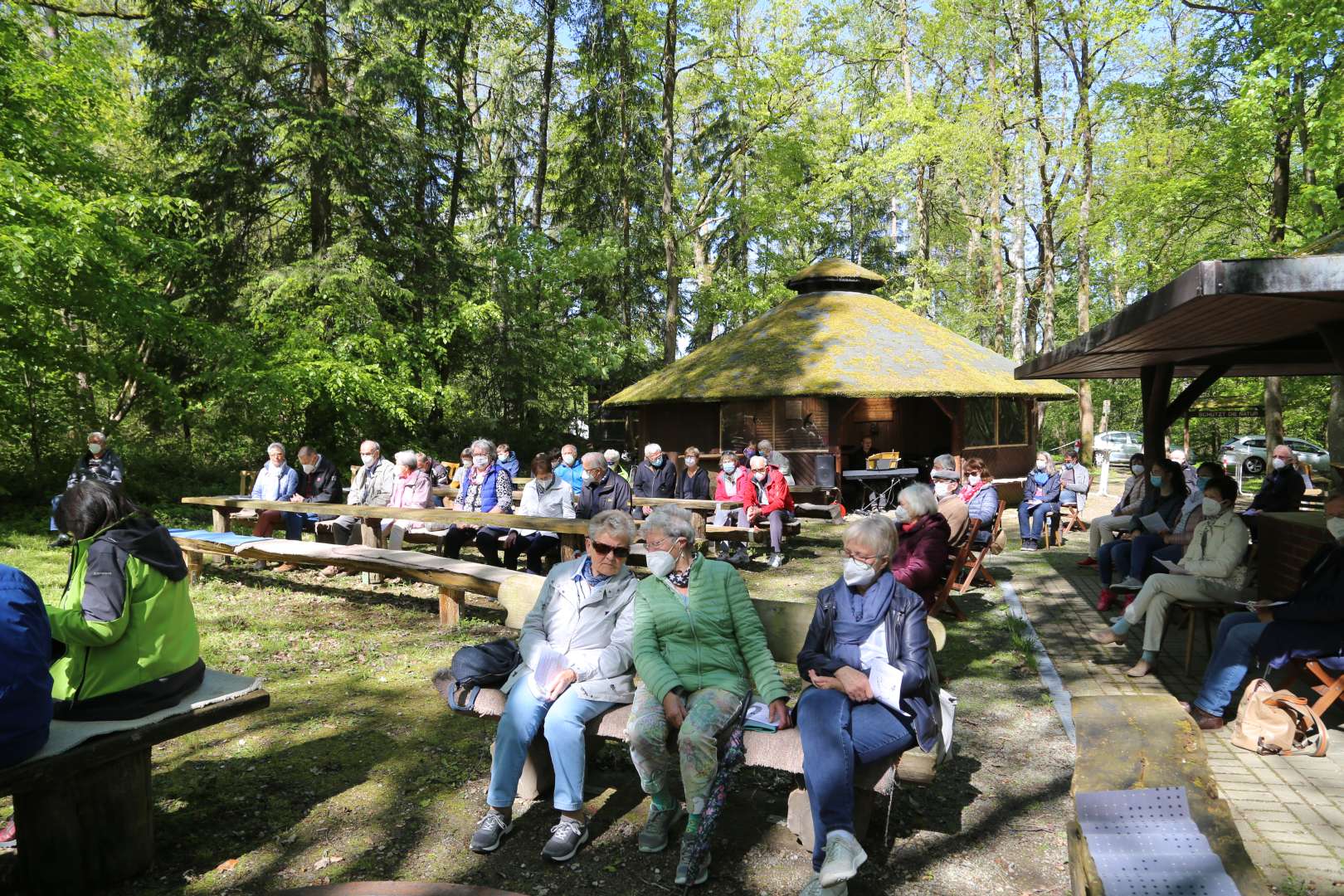 Sonniger Ökumenischer Freiluftgottesdienst am Pfingstmontag an der Köhlerhütte