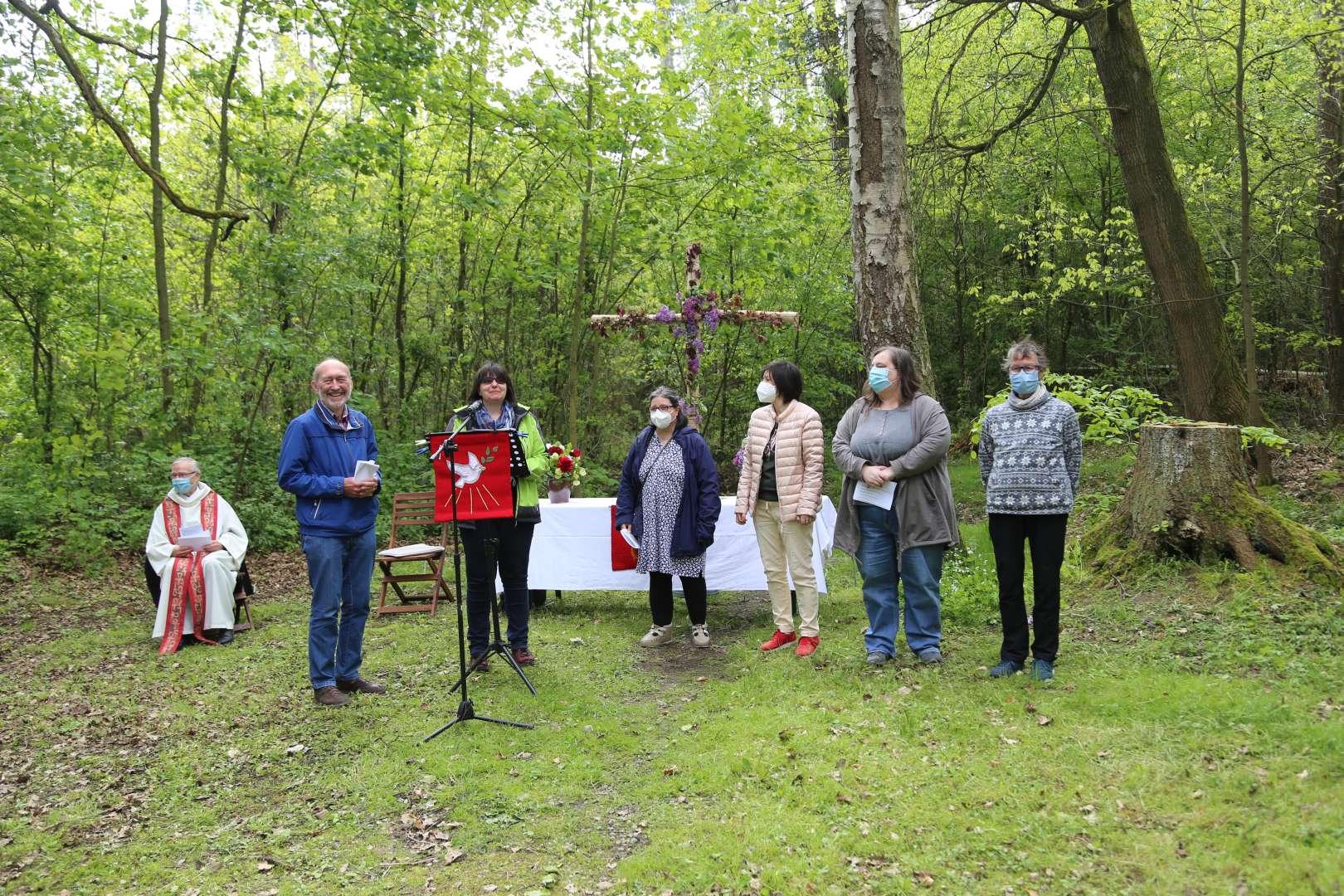 Sonniger Ökumenischer Freiluftgottesdienst am Pfingstmontag an der Köhlerhütte