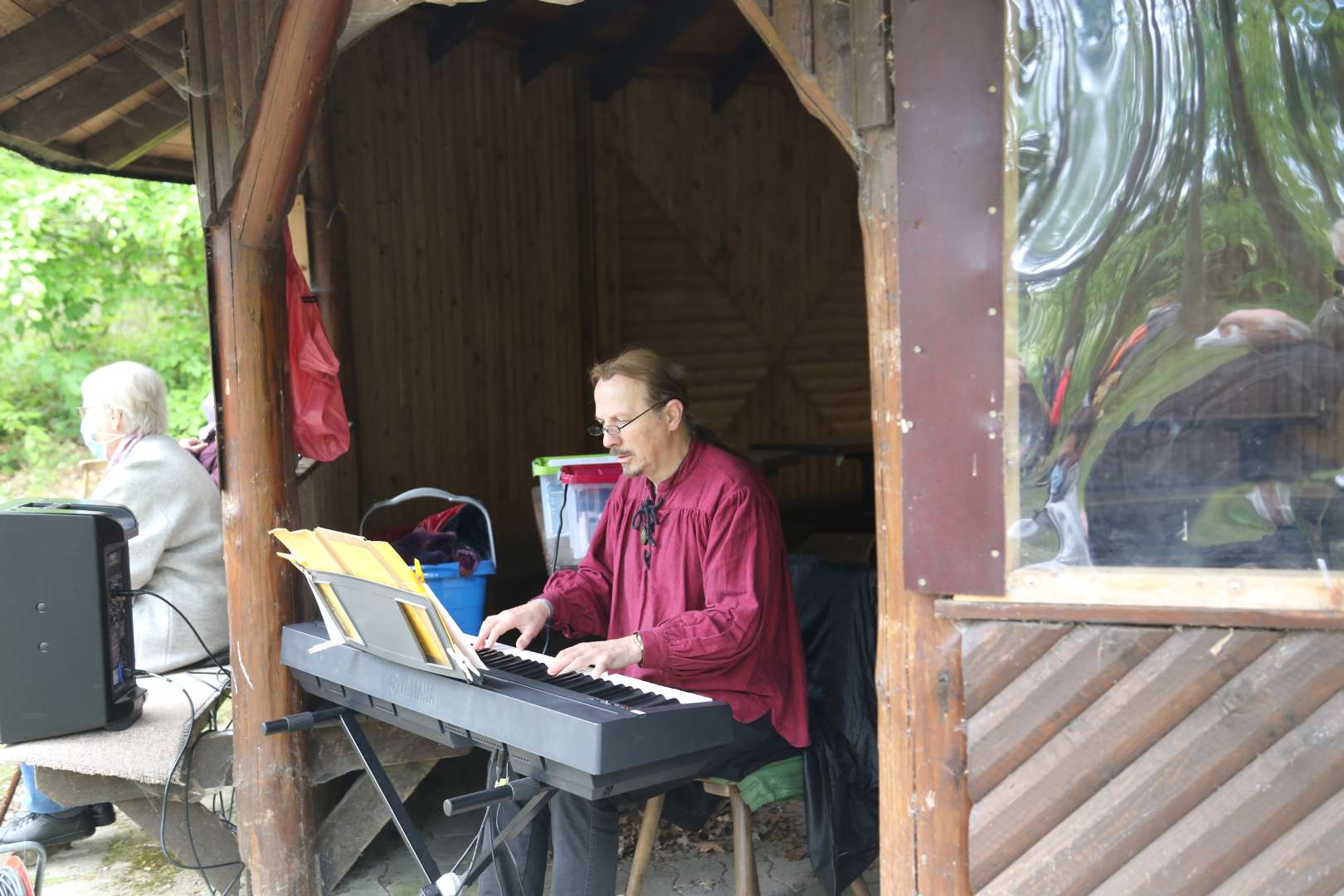 Sonniger Ökumenischer Freiluftgottesdienst am Pfingstmontag an der Köhlerhütte