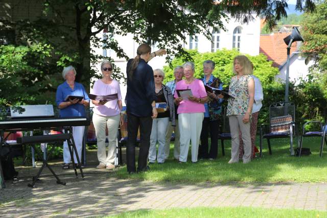 Der Duinger Kirchenchor singt wieder im Gottesdienst