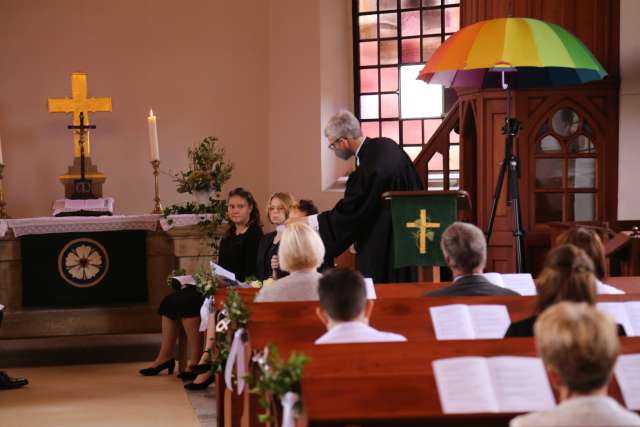 Konfirmation der Kirchengemeinde Coppengrave in der St. Maternuskapelle