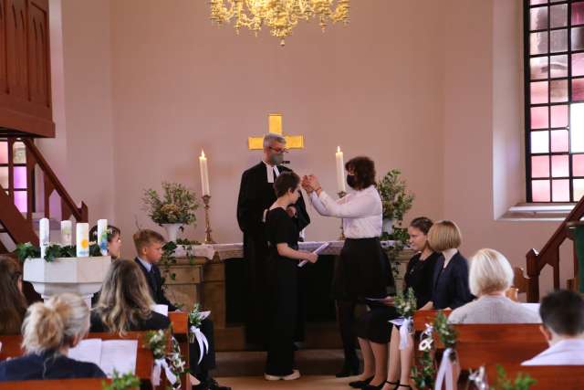 Konfirmation der Kirchengemeinde Coppengrave in der St. Maternuskapelle