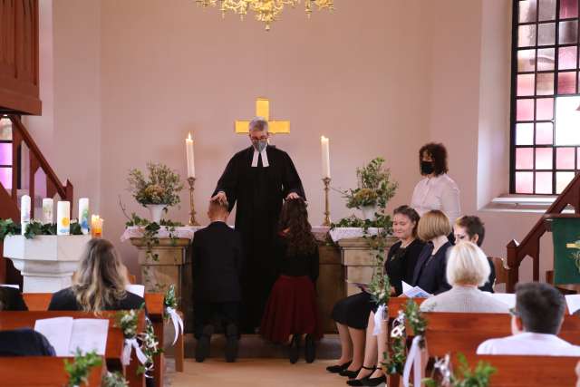 Konfirmation der Kirchengemeinde Coppengrave in der St. Maternuskapelle