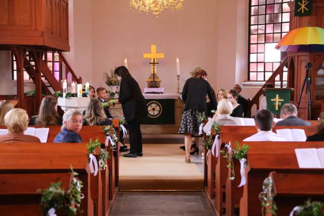 Konfirmation der Kirchengemeinde Coppengrave in der St. Maternuskapelle