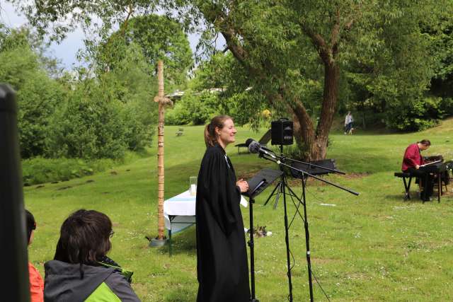 Himmelfahrtsgottesdienst am Humboldtsee mit viel Gesang