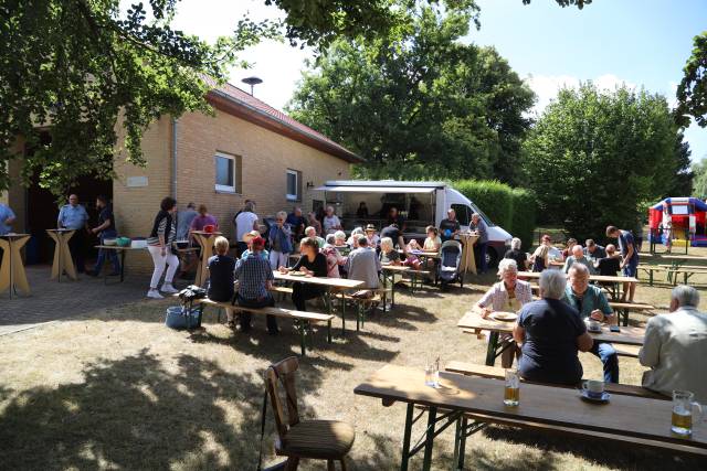 Sommerkirche im Rahmen des Familienfestes der Feuerwehr Coppengrave