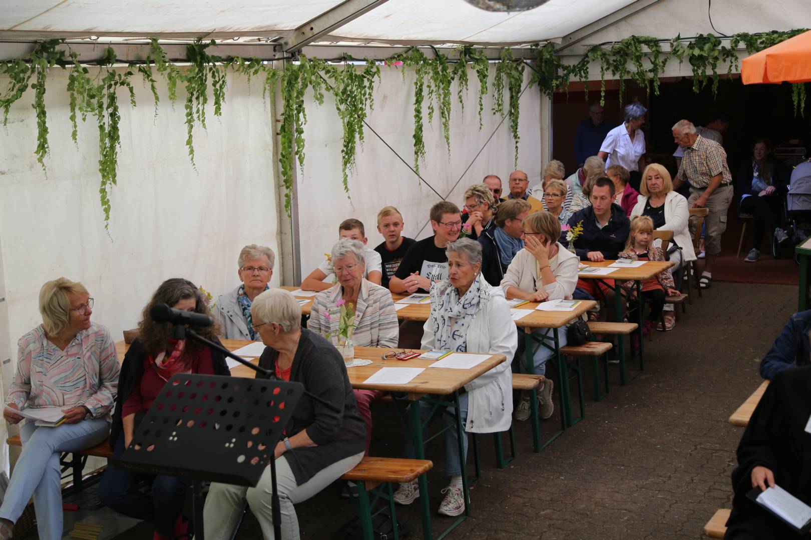 5. Sommerkirche im Rahmen des Dorffestes in Fölziehausen