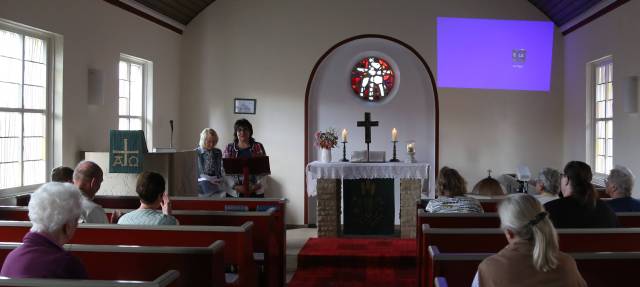 Oase am Freitag in der Johanniskapelle in Fölziehausen