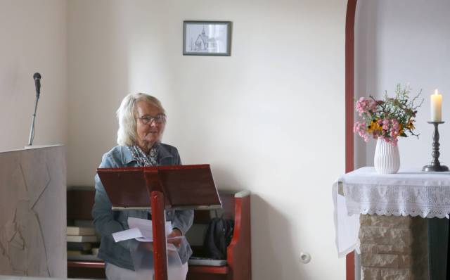 Oase am Freitag in der Johanniskapelle in Fölziehausen