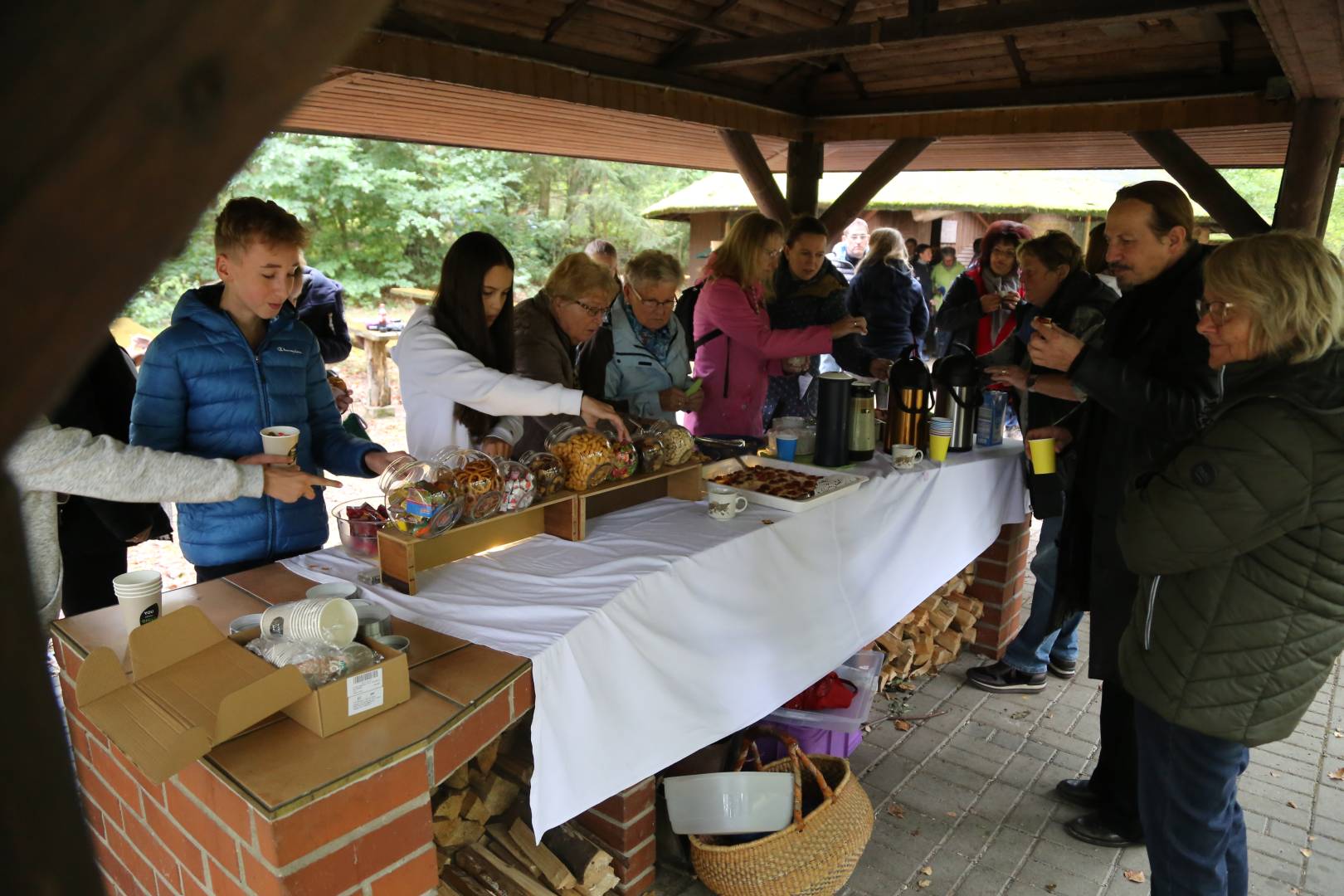 Begrüßungsgottesdienst der neuen Konfirmanden an der Köhlerhütte