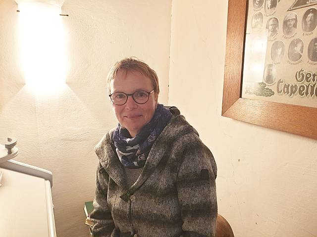 Organistin Katrin Feuchtinger spielt in Capellenhagen