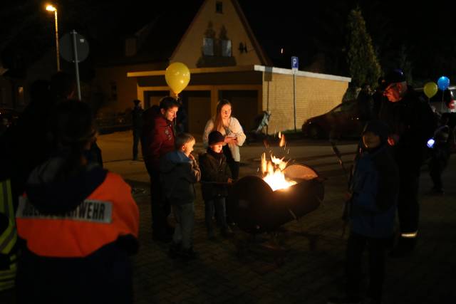 Martinsandacht mit Laternenumzug