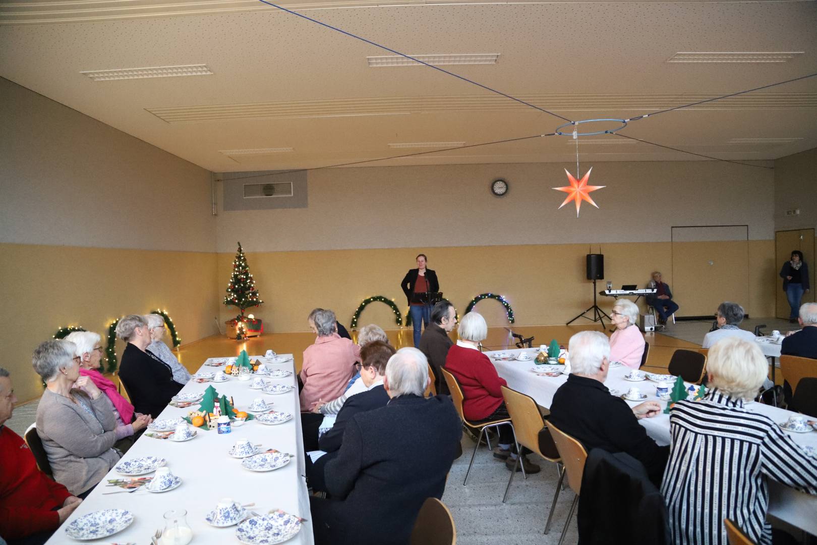 Adventskaffee der Senioren in Coppengrave am 2. Advent