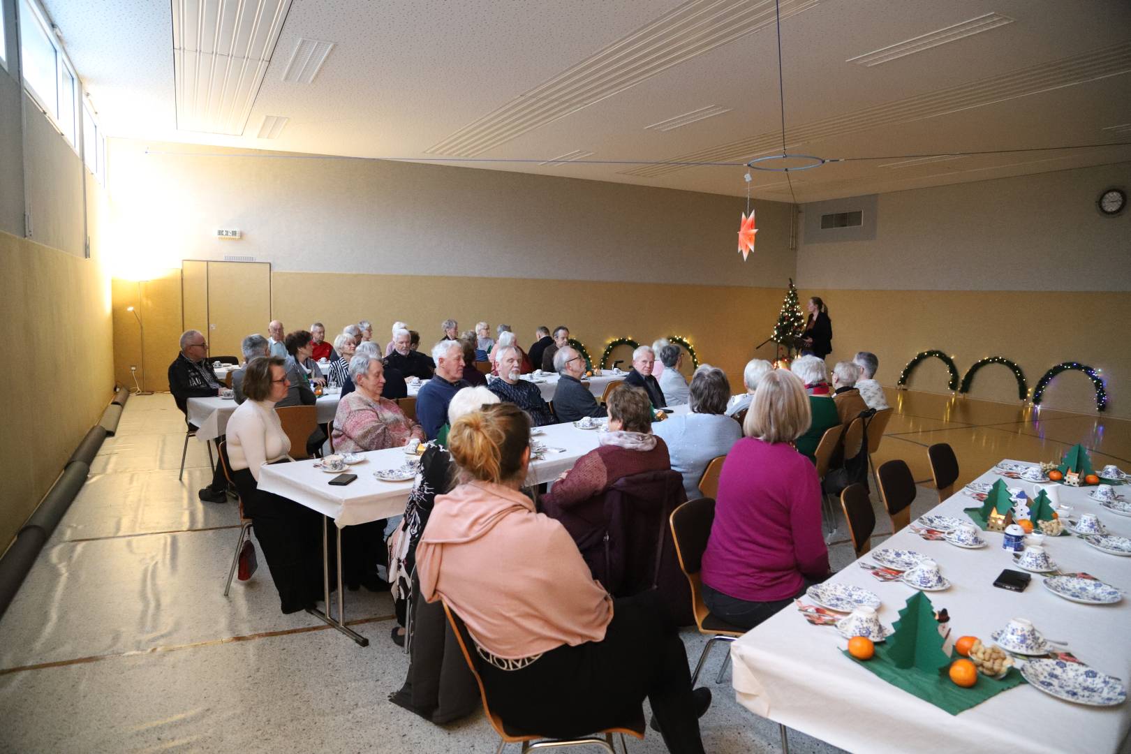 Adventskaffee der Senioren in Coppengrave am 2. Advent