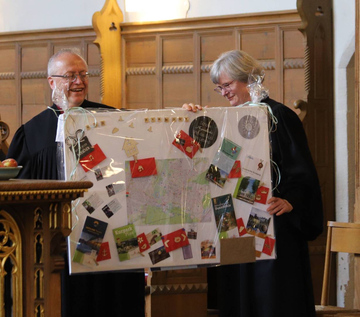 Verabschiedung von Pastorenehepaar Susanne und Wolfgang Richter in Gronau