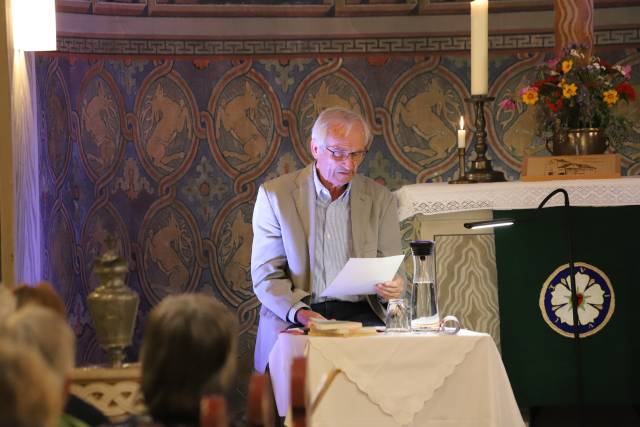 Lesung von Pastor i.R. Makarowski in der St. Franziskuskirche