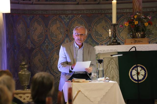 Lesung von Pastor i.R. Makarowski in der St. Franziskuskirche