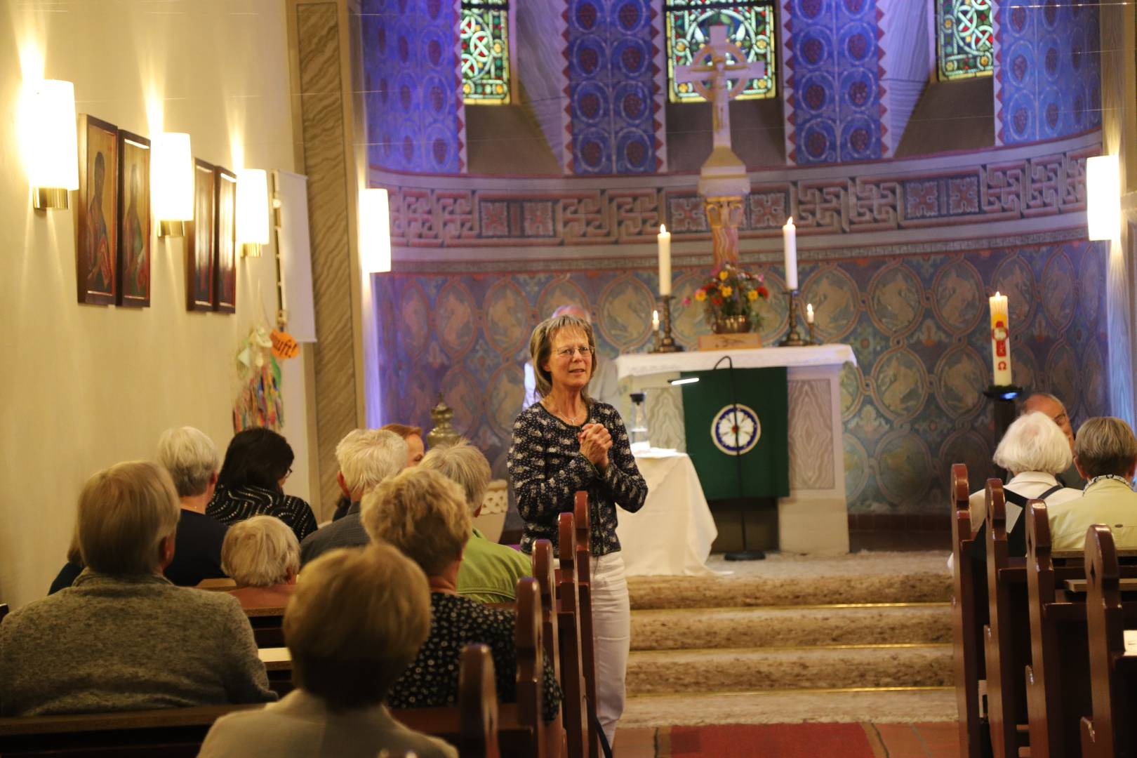 Lesung von Pastor i.R. Makarowski in der St. Franziskuskirche