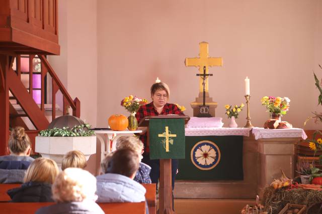 Erntedankfest in der St. Maternuskapelle in Weenzen