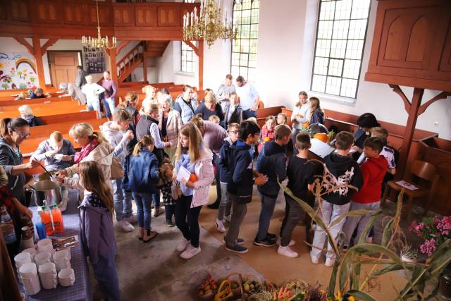 Erntedankfest in der St. Maternuskapelle in Weenzen