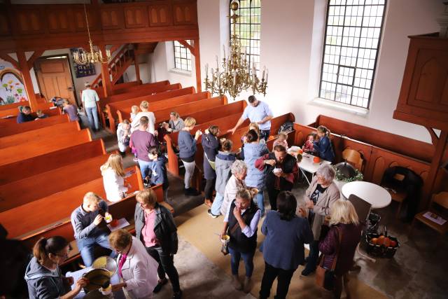 Erntedankfest in der St. Maternuskapelle in Weenzen