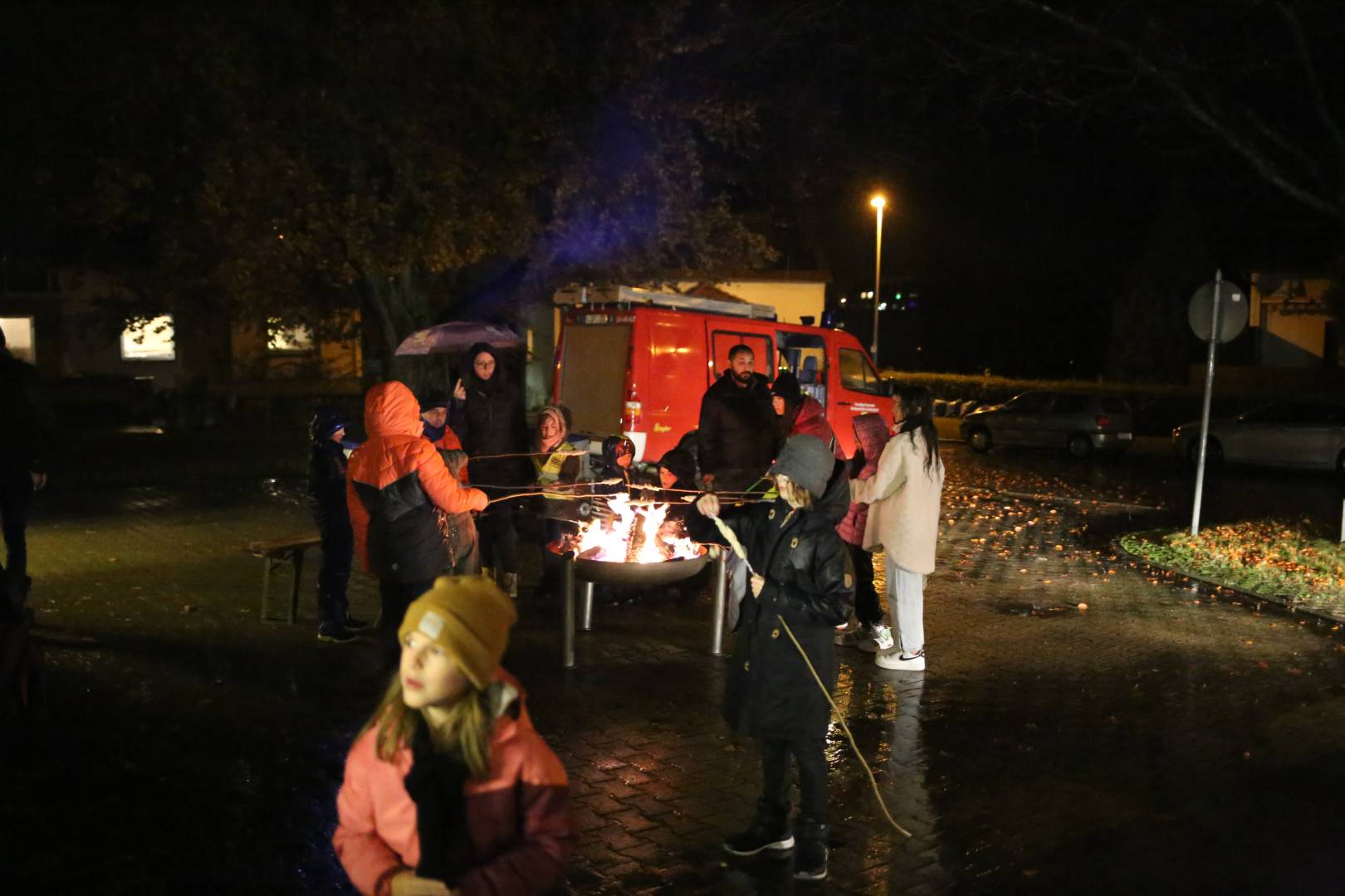 Martinsandacht mit Laternenumzug