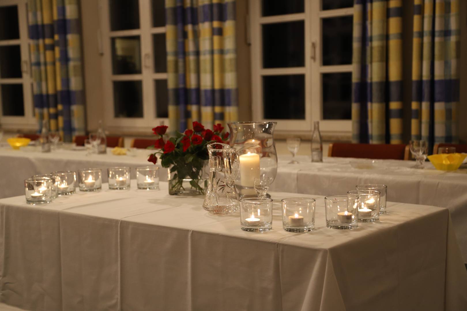 Tischabendmahl am Gründonnerstag im Gemeindehaus in Duingen