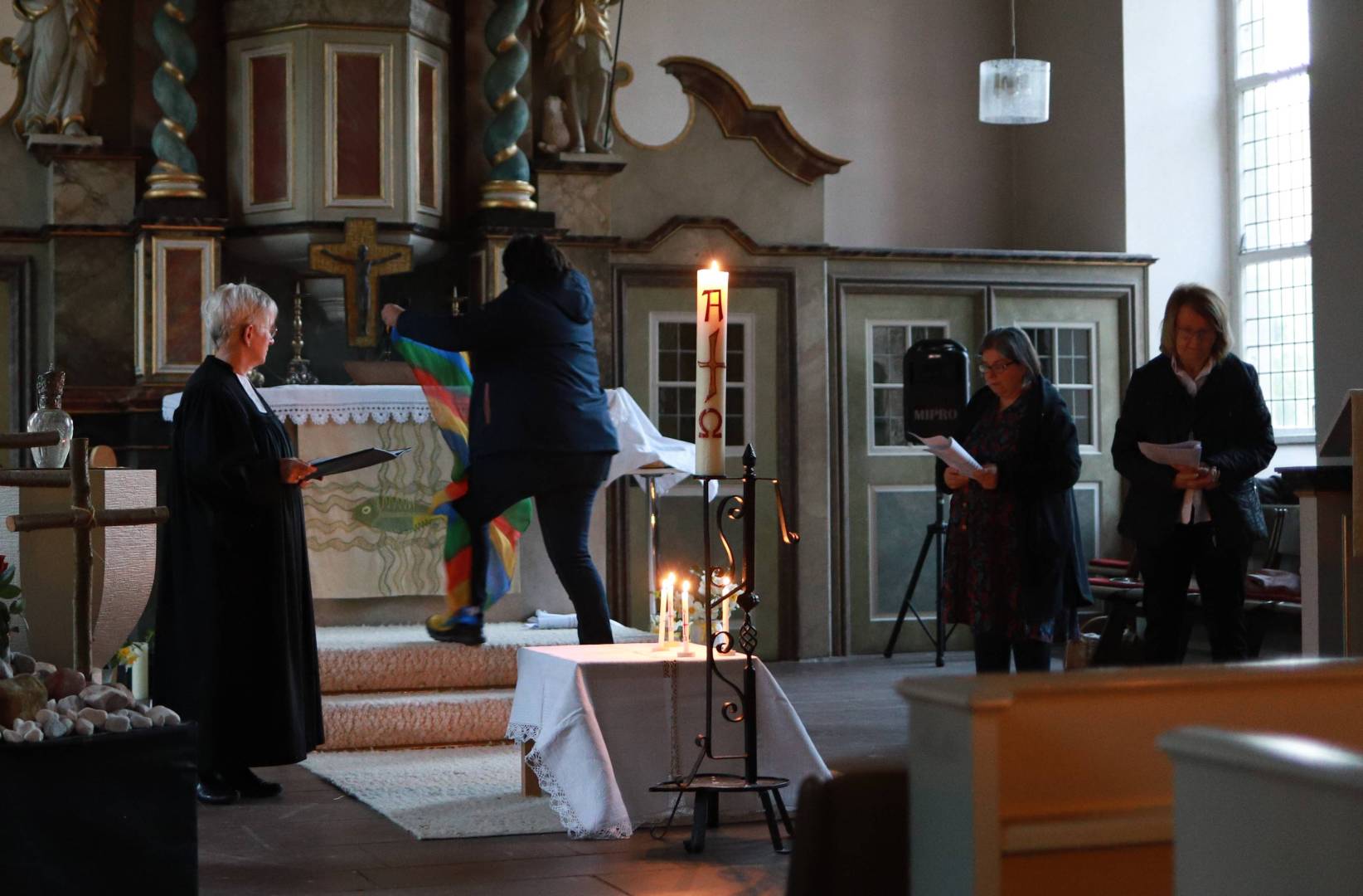 Osterfrühgottesdienst mit Frühstück in Duingen