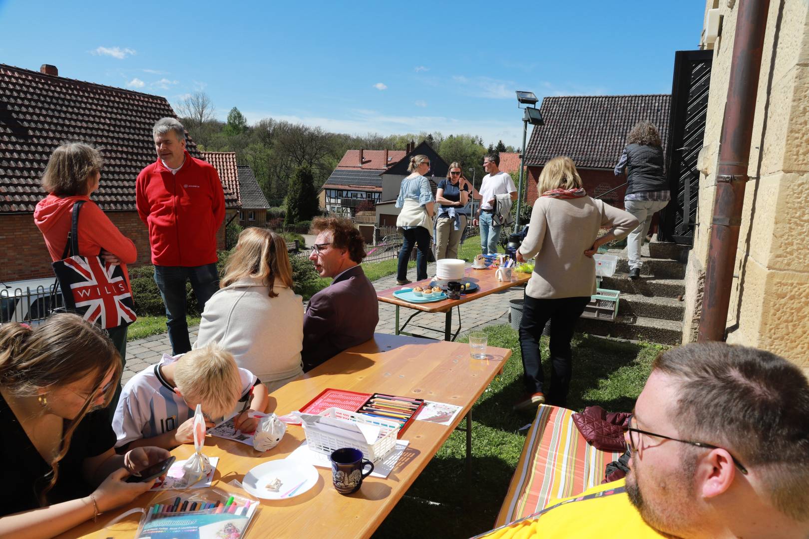 Ostermontag an der St. Franziskuskirche mit Aktionen
