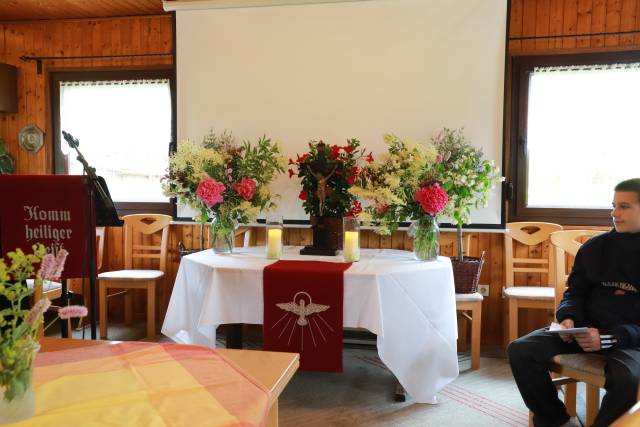 Gottesdienst am Pfingstsonntag im Kleingarten